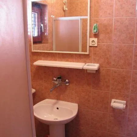 Gatti Apartman *